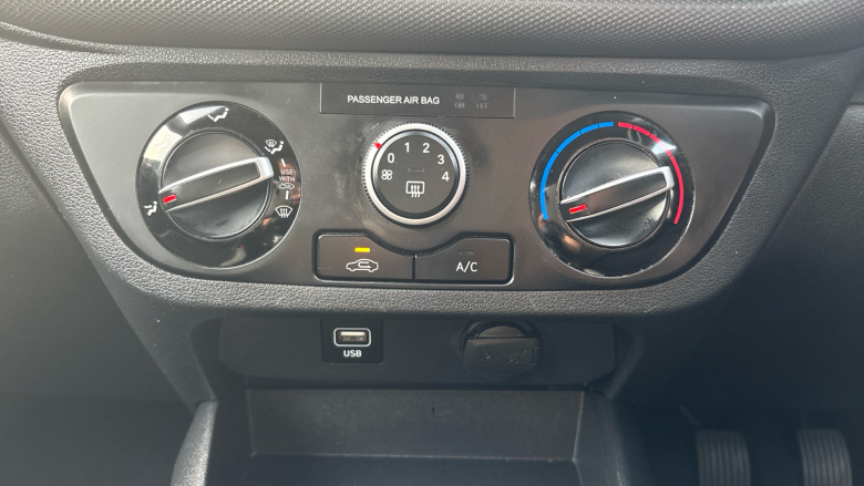 Hyundai i10 1.2 MPi SE Connect 5dr Petrol Hatchback